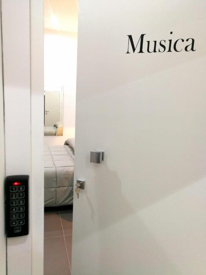 Lombardi Luxury * Napoli